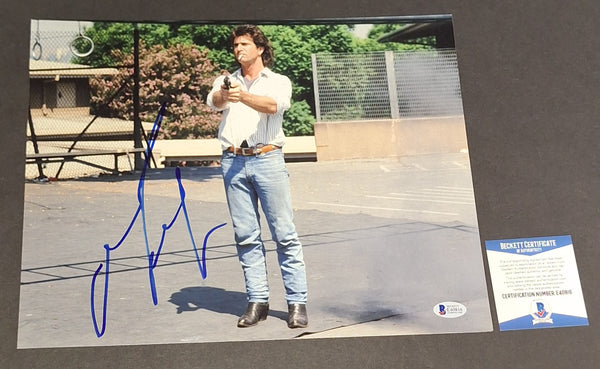 Mel Gibson autographed 11x14 Beckett COA